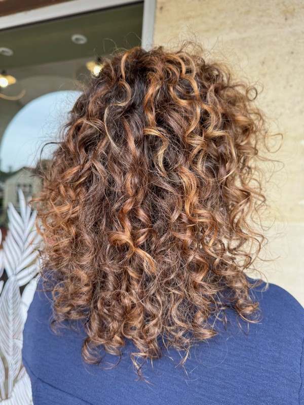 Balayage blond miel salon de coiffure proche Perigueux