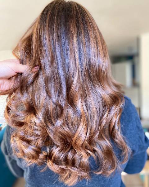 Balayage ombré hair caramel proche Bruges coiffeuse coloriste 