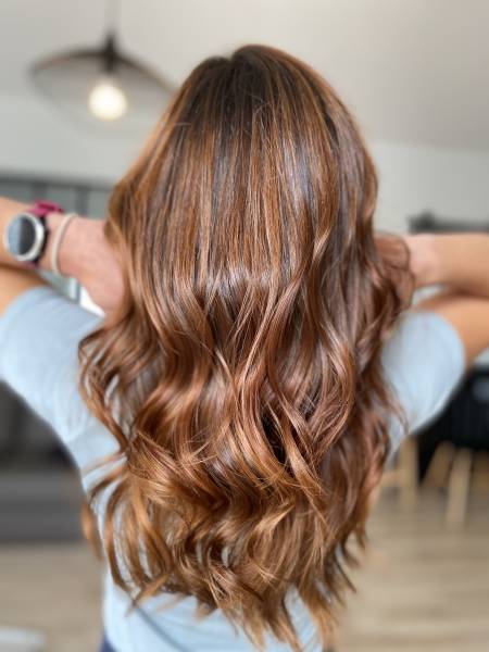 Salon de coiffure coiffeur coloriste haut de gamme pour femmes produits naturels Loupes 33370